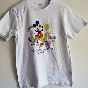 Uniqlo shirt Disney Mickey Mouse Mashroom size Small.